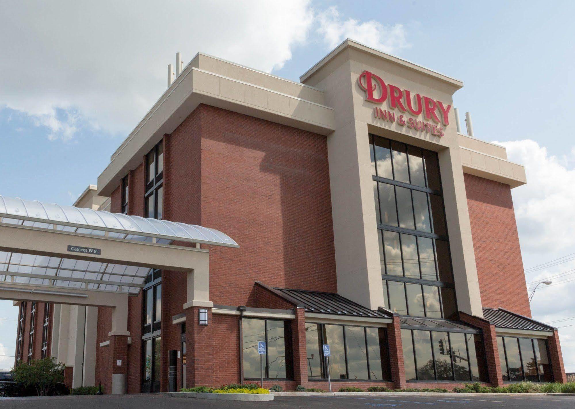Drury & Stadium Boulevard Hotel 3*