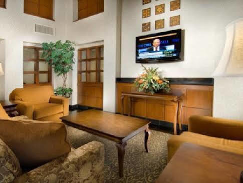Drury & Stadium Boulevard Hotel 3*